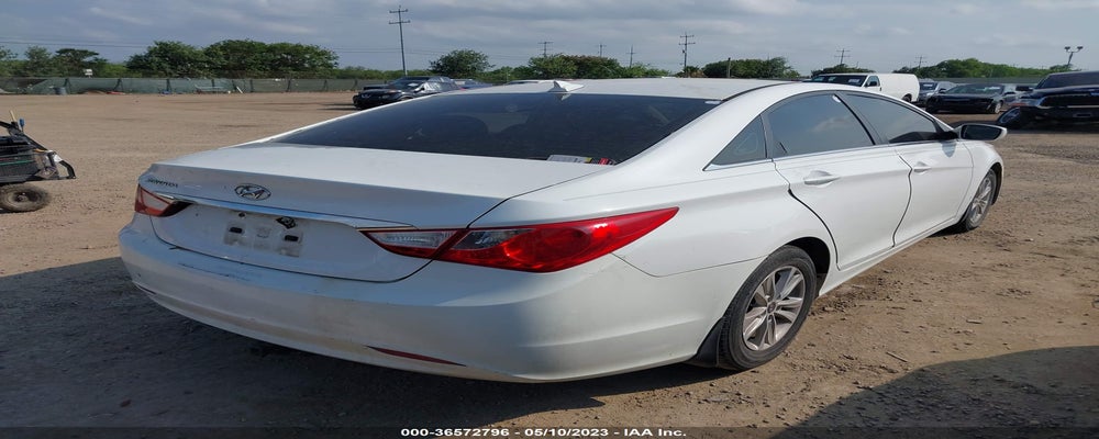 5NPEB4AC2DH661408 2013 HYUNDAI SONATA photo no. 4