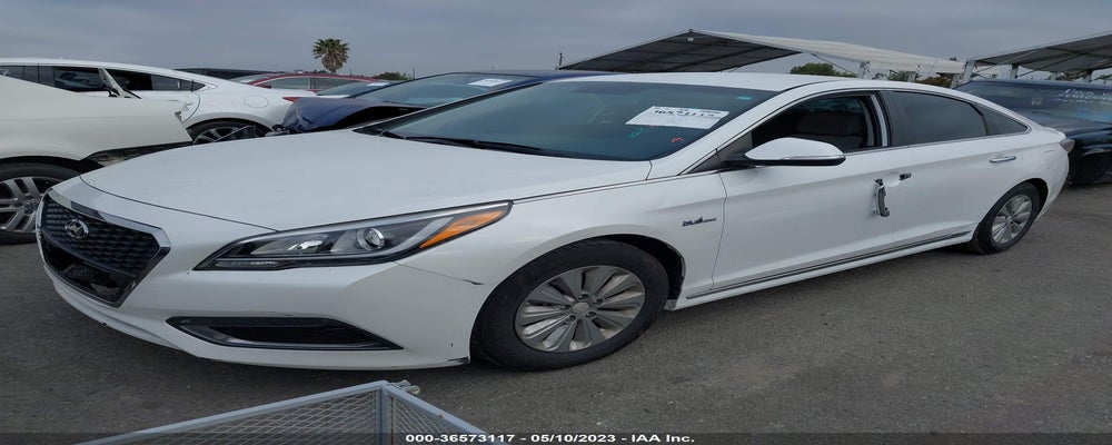 KMHE24L16GA040286 2016 HYUNDAI SONATA photo no. 2