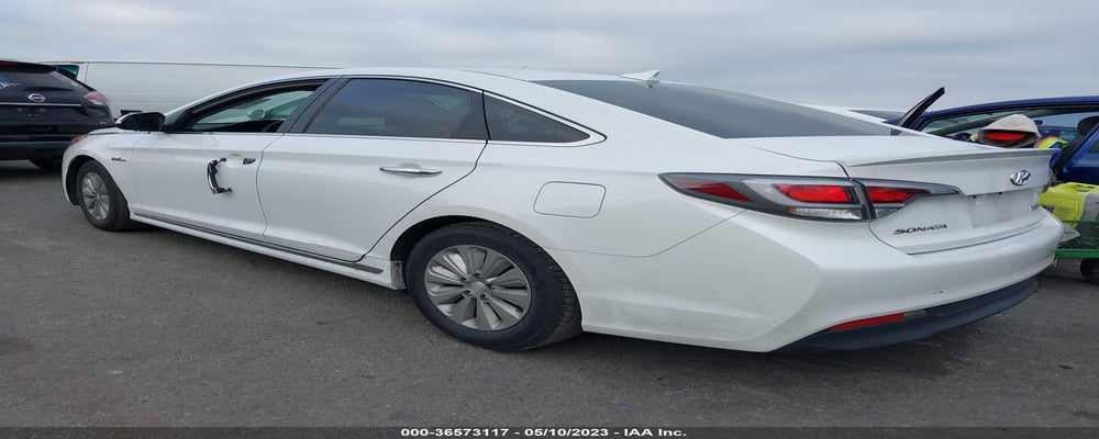 KMHE24L16GA040286 2016 HYUNDAI SONATA photo no. 3