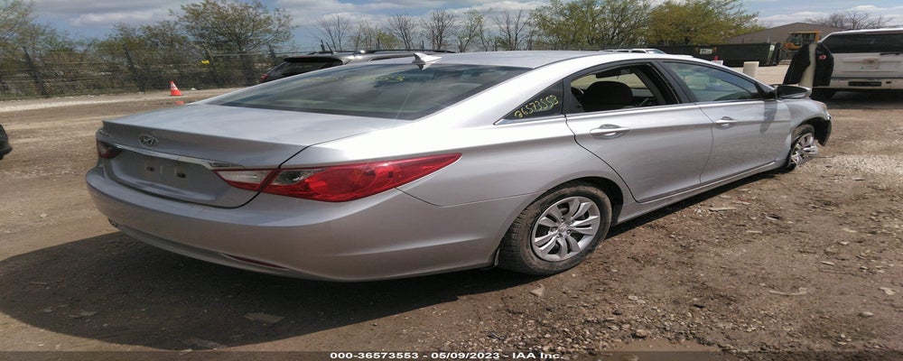 5NPEB4AC6BH278195 2011 HYUNDAI SONATA photo no. 4