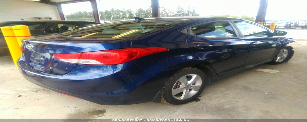 KMHDH4AE9DU527556 2013 HYUNDAI ELANTRA photo no. 4