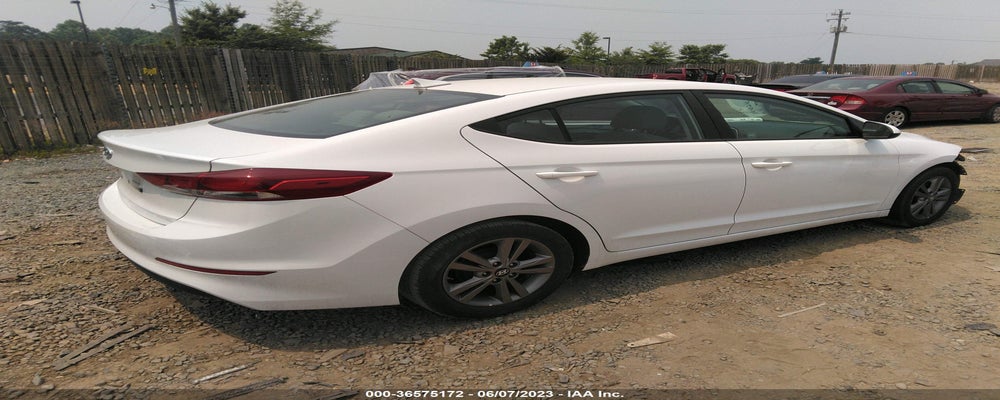 5NPD84LF2HH013929 2017 HYUNDAI ELANTRA photo no. 4