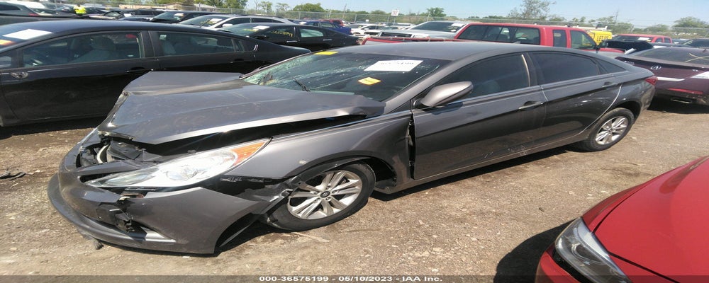 5NPEB4AC5BH037275 2011 HYUNDAI SONATA photo no. 2