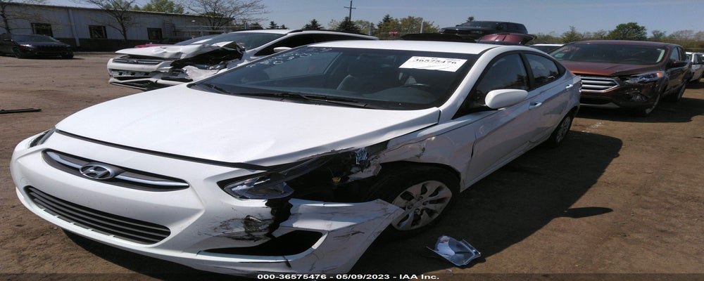 KMHCT4AE8FU797620 2015 HYUNDAI ACCENT photo no. 2