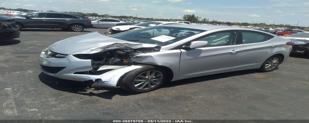 5NPDH4AE4FH621426 2015 HYUNDAI ELANTRA photo no. 2