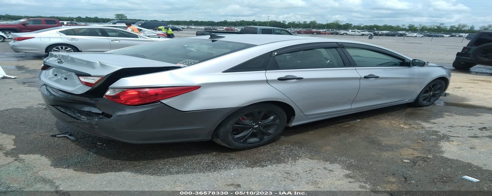 5NPEC4ACXDH552627 2013 HYUNDAI SONATA photo no. 4