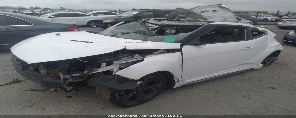 KMHTC6AE9FU223426 2015 HYUNDAI VELOSTER photo no. 2