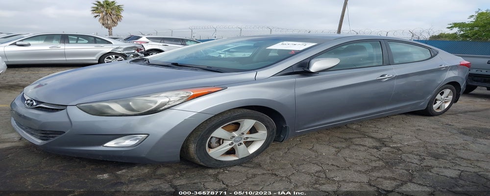 KMHDH4AE2DU529939 2013 HYUNDAI ELANTRA photo no. 2
