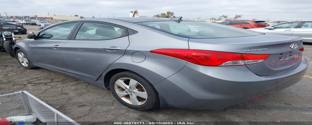 KMHDH4AE2DU529939 2013 HYUNDAI ELANTRA photo no. 3