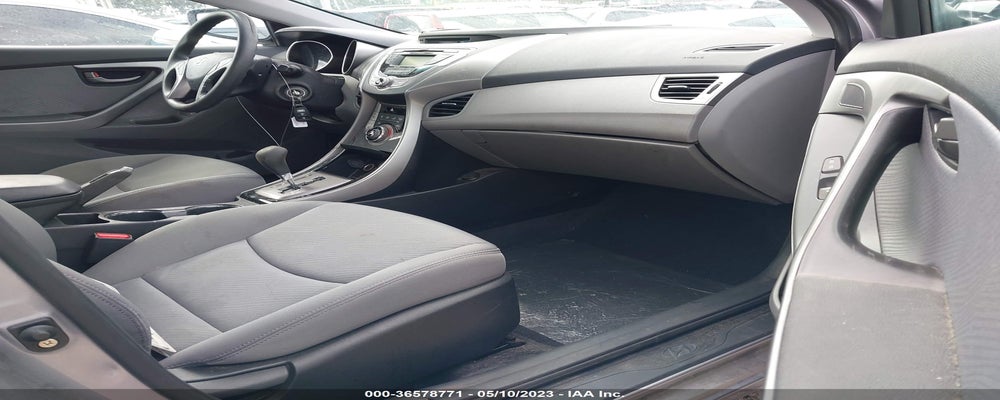 KMHDH4AE2DU529939 2013 HYUNDAI ELANTRA photo no. 5