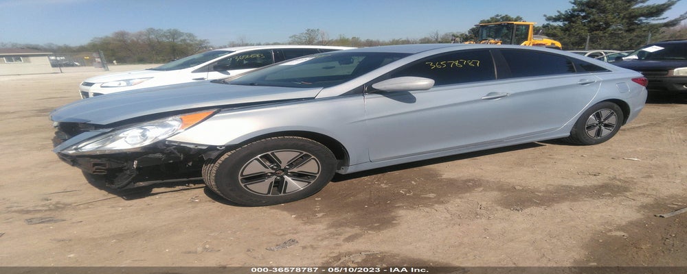 5NPEB4AC5DH597218 2013 HYUNDAI SONATA photo no. 2