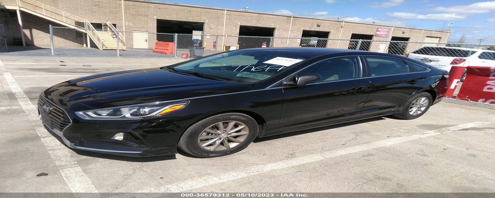5NPE24AF0KH787158 2019 HYUNDAI SONATA photo no. 2