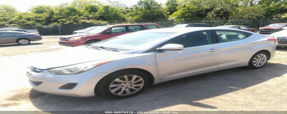 5NPDH4AE3BH044995 2011 HYUNDAI ELANTRA photo no. 2