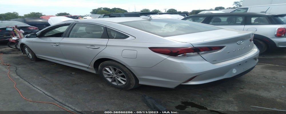 5NPE24AF8JH703876 2018 HYUNDAI SONATA photo no. 3