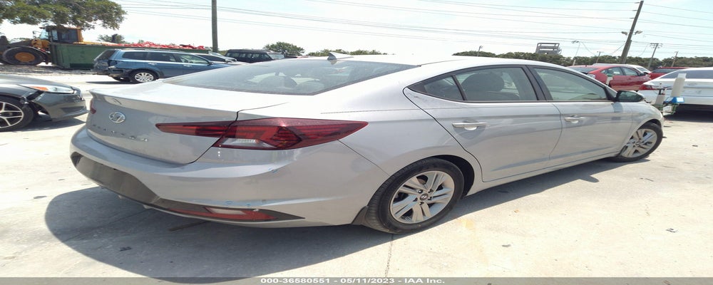 KMHD84LF7LU926180 2020 HYUNDAI ELANTRA photo no. 4