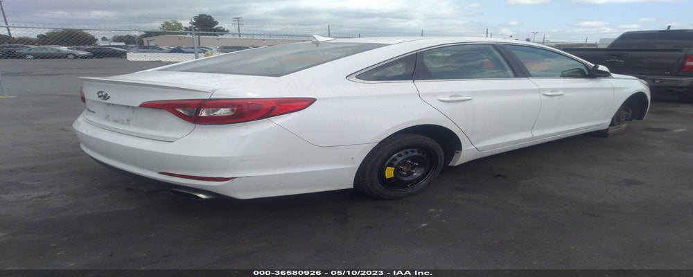 5NPE24AFXGH262213 2016 HYUNDAI SONATA photo no. 4