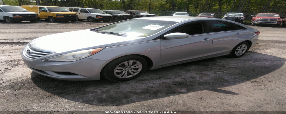 5NPEB4ACXBH060910 2011 HYUNDAI SONATA photo no. 2