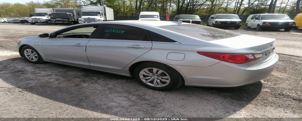 5NPEB4ACXBH060910 2011 HYUNDAI SONATA photo no. 3