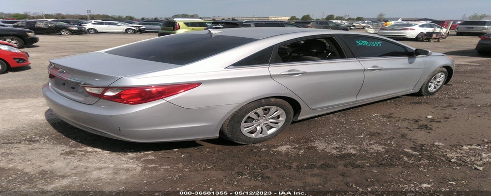 5NPEB4ACXBH060910 2011 HYUNDAI SONATA photo no. 4