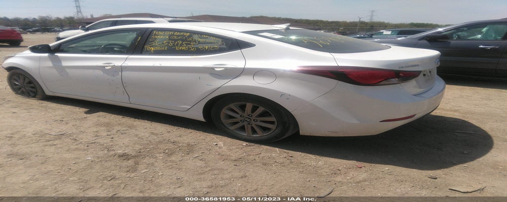 5NPDH4AE3GH748573 2016 HYUNDAI ELANTRA photo no. 3