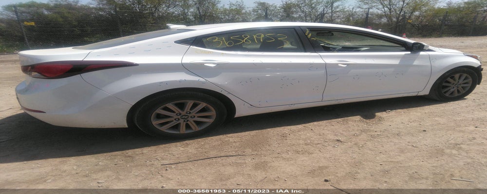 5NPDH4AE3GH748573 2016 HYUNDAI ELANTRA photo no. 4
