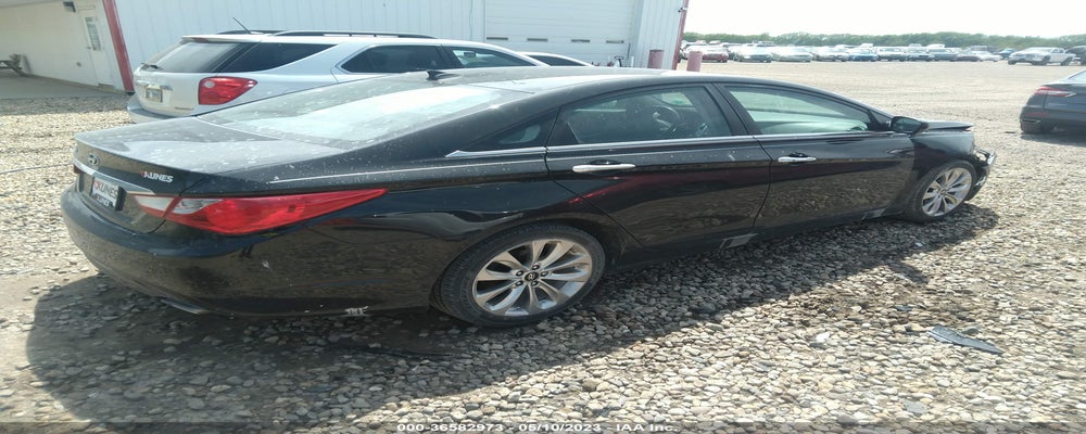 5NPEC4AC5DH700117 2013 HYUNDAI SONATA photo no. 4