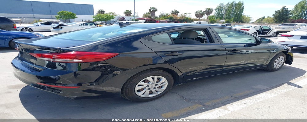 5NPD74LF4HH202746 2017 HYUNDAI ELANTRA photo no. 4