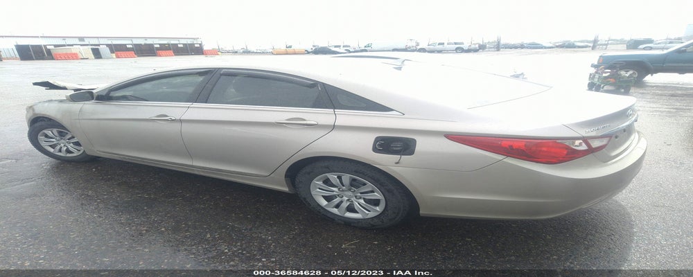 5NPEB4AC7BH102868 2011 HYUNDAI SONATA photo no. 3