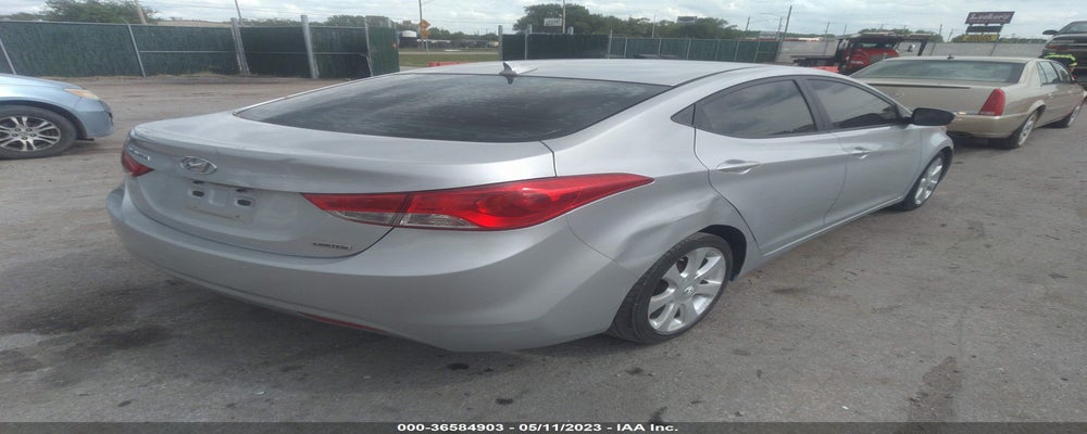 5NPDH4AEXDH182049 2013 HYUNDAI ELANTRA photo no. 4