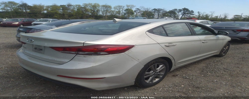 KMHD84LF9HU102589 2017 HYUNDAI ELANTRA photo no. 4