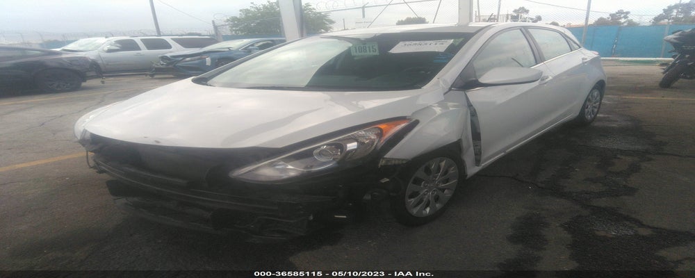 KMHD35LH9HU370919 2017 HYUNDAI ELANTRA GT photo no. 2