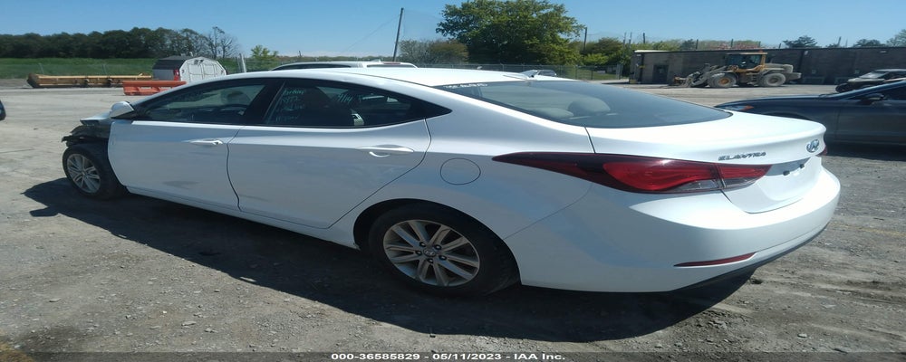 5NPDH4AE6FH564002 2015 HYUNDAI ELANTRA photo no. 3