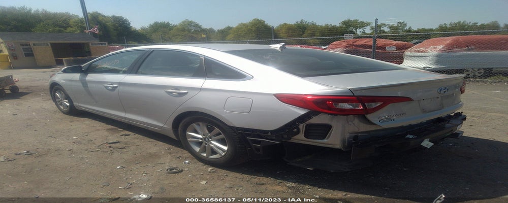5NPE24AFXHH595819 2017 HYUNDAI SONATA photo no. 3