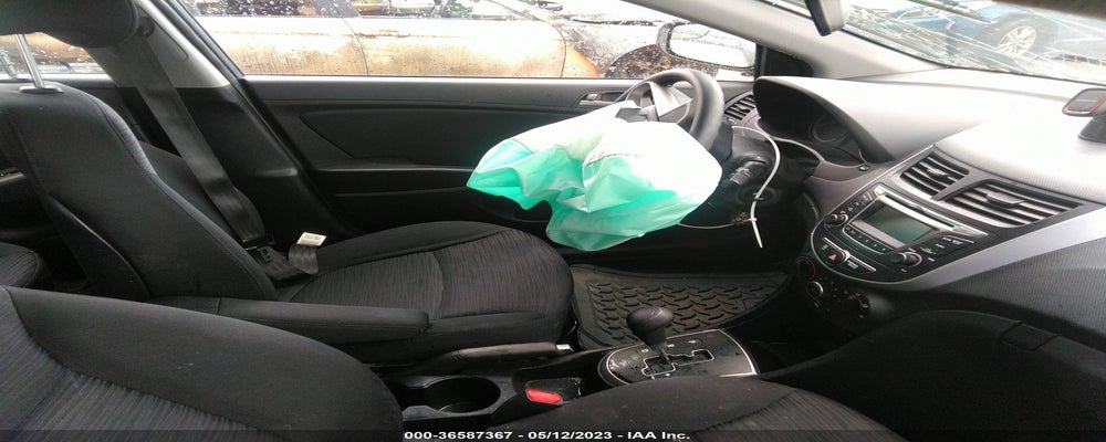 KMHCT5AE2FU216876 2015 HYUNDAI ACCENT photo no. 5
