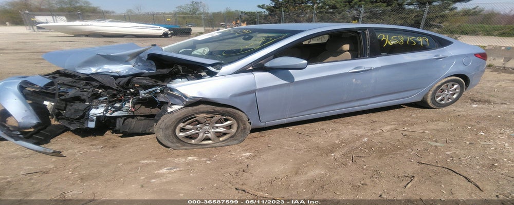KMHCT4AE3DU334264 2013 HYUNDAI ACCENT photo no. 2