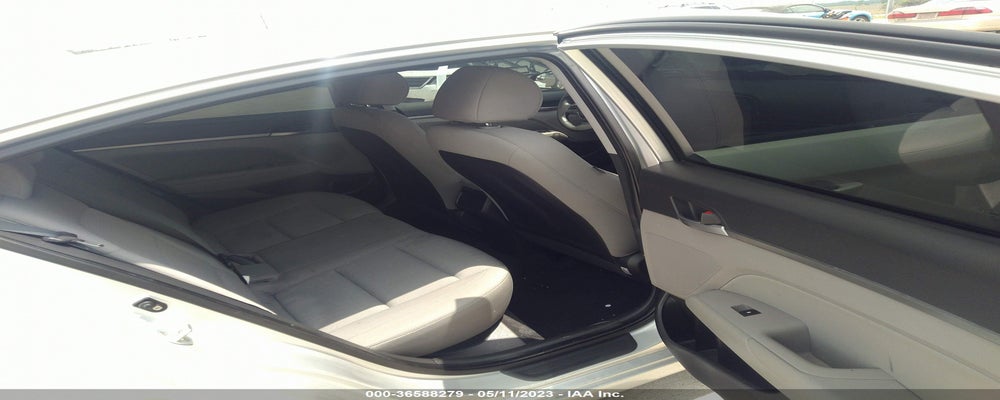 KMHD84LF8HU060741 2017 HYUNDAI ELANTRA photo no. 8