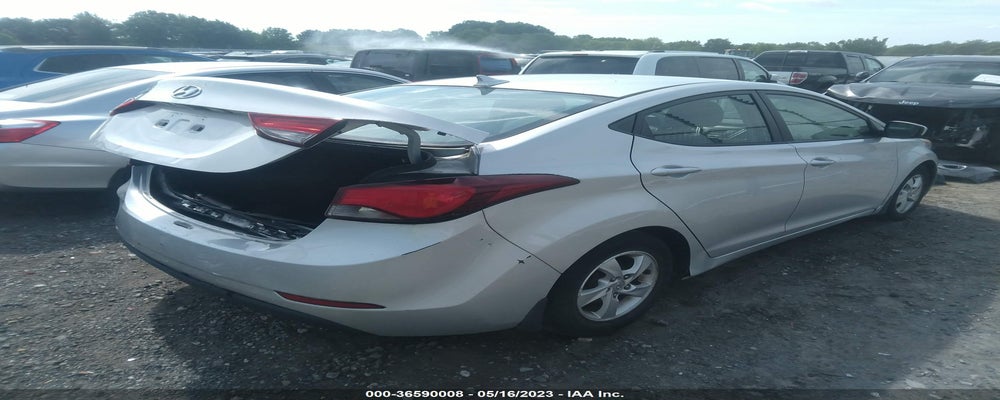 5NPDH4AEXFH549096 2015 HYUNDAI ELANTRA photo no. 4