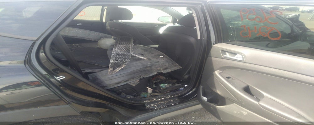 KM8J3CA20HU330332 2017 HYUNDAI TUCSON photo no. 8
