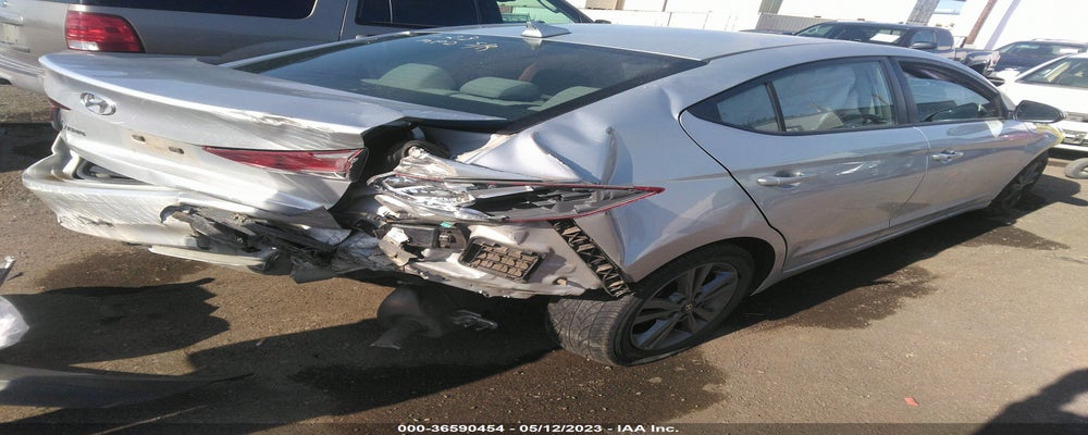 5NPD84LF6JH389832 2018 HYUNDAI ELANTRA photo no. 4