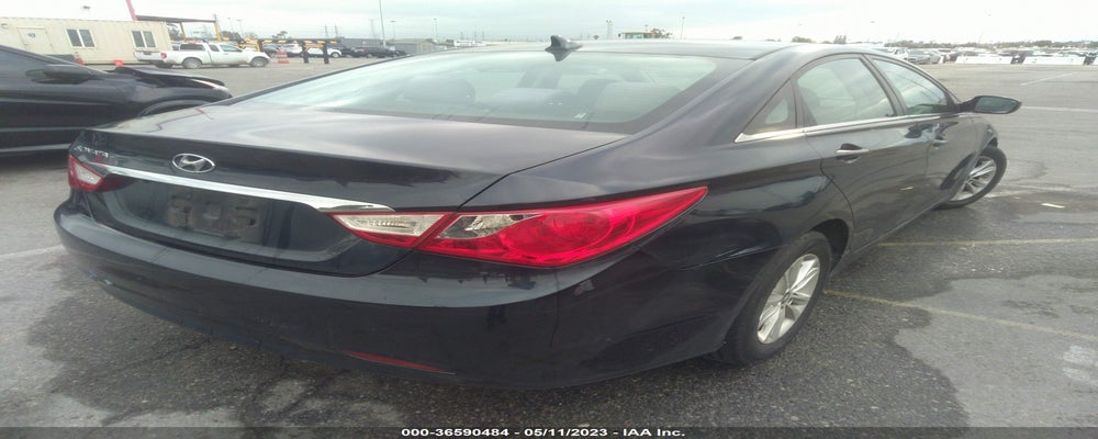 5NPEB4AC4BH037137 2011 HYUNDAI SONATA photo no. 4