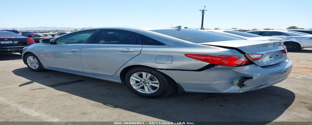 5NPEB4AC4BH268801 2011 HYUNDAI SONATA photo no. 3