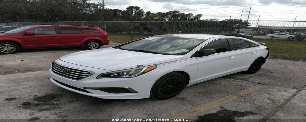 5NPE24AFXGH354700 2016 HYUNDAI SONATA photo no. 2