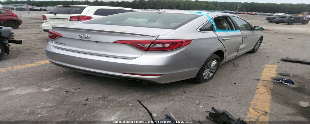 5NPE24AF1FH154044 2015 HYUNDAI SONATA photo no. 4