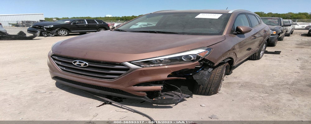 KM8J3CA47GU103400 2016 HYUNDAI TUCSON photo no. 2