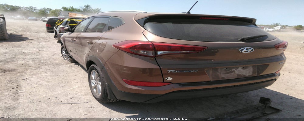 KM8J3CA47GU103400 2016 HYUNDAI TUCSON photo no. 3