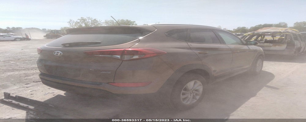 KM8J3CA47GU103400 2016 HYUNDAI TUCSON photo no. 4