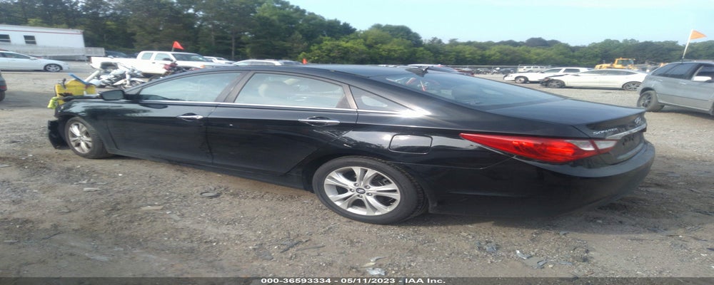 5NPEC4AC3BH092577 2011 HYUNDAI SONATA photo no. 3