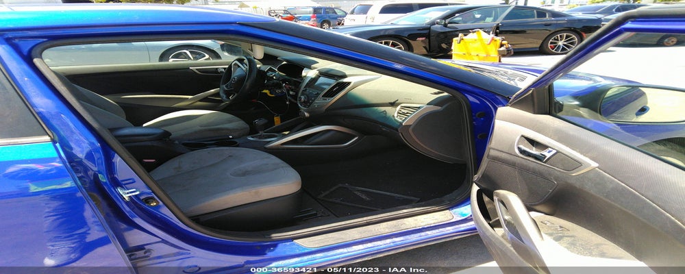 KMHTC6AD9CU030129 2012 HYUNDAI VELOSTER photo no. 5