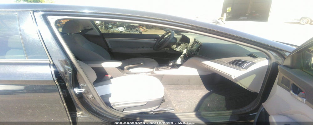 5NPD84LF2JH218754 2018 HYUNDAI ELANTRA photo no. 5