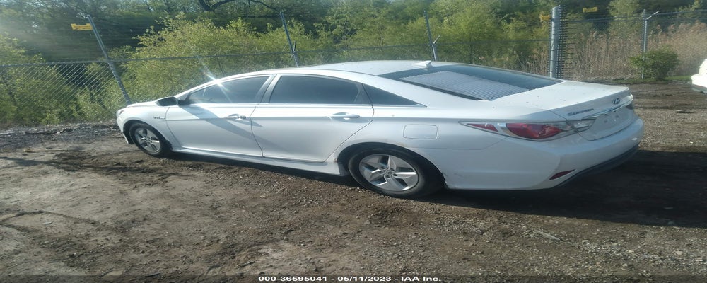 KMHEC4A44BA016720 2011 HYUNDAI SONATA photo no. 3